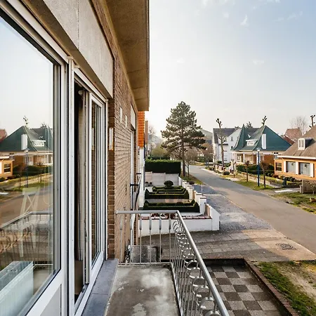 In Near The Beach, Cleaning Included Koksijde