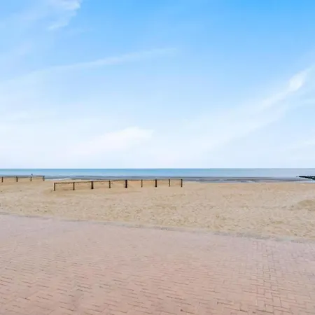 In Near The Beach, Cleaning Included * Koksijde